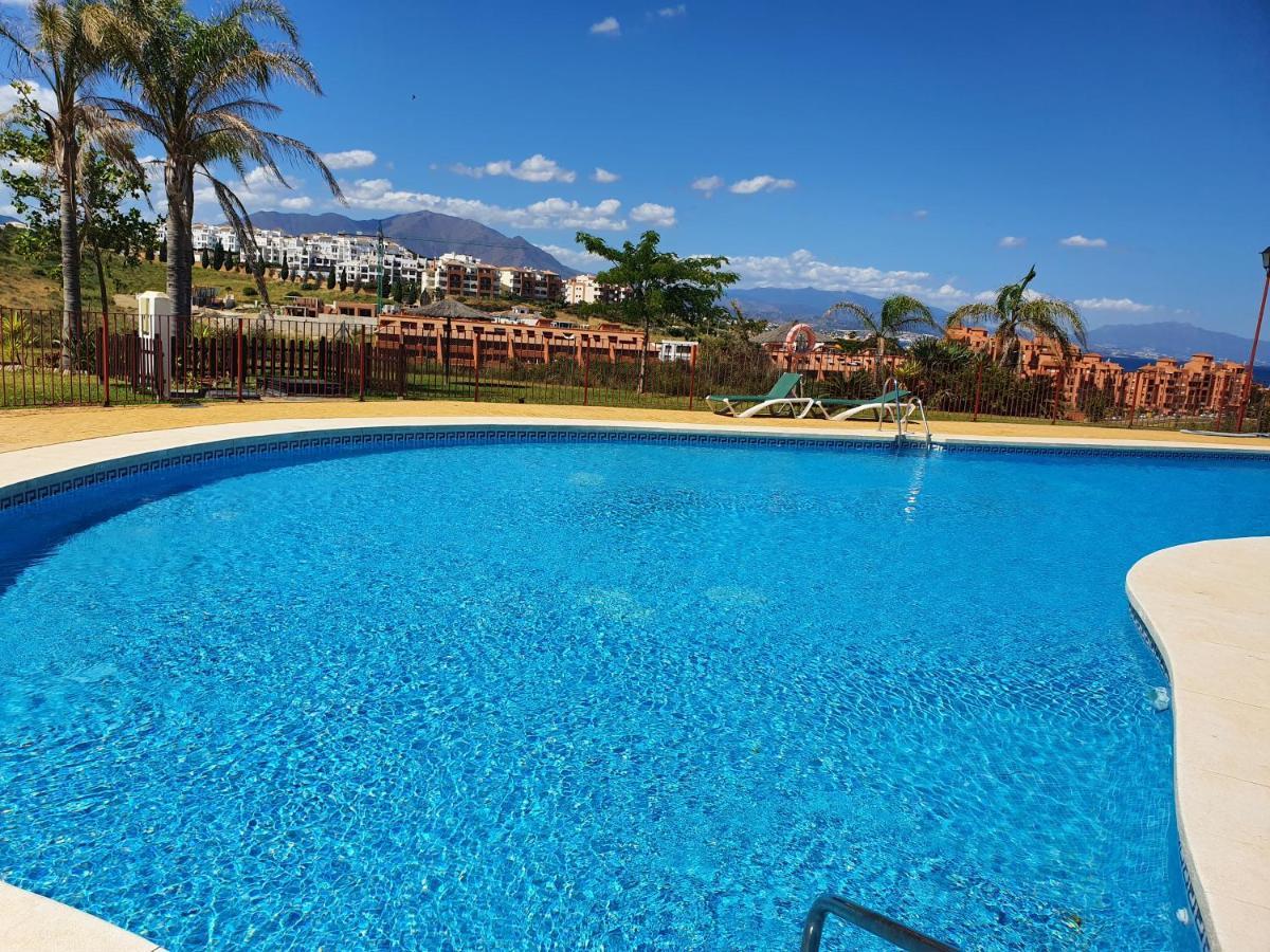 Seaview A Spectacular 3 Bed 3 Bathroom Penthouse Manilva Εξωτερικό φωτογραφία